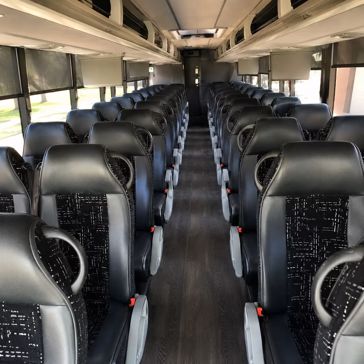 charter bus service for multi day group itineraries across the southwest