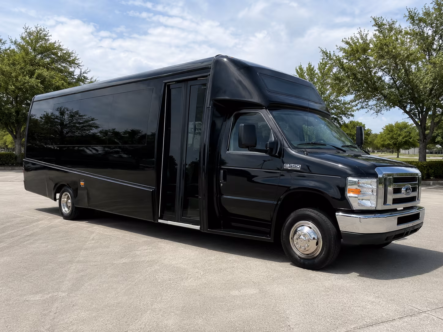 minibus rentals in porterville for smaller prom groups
