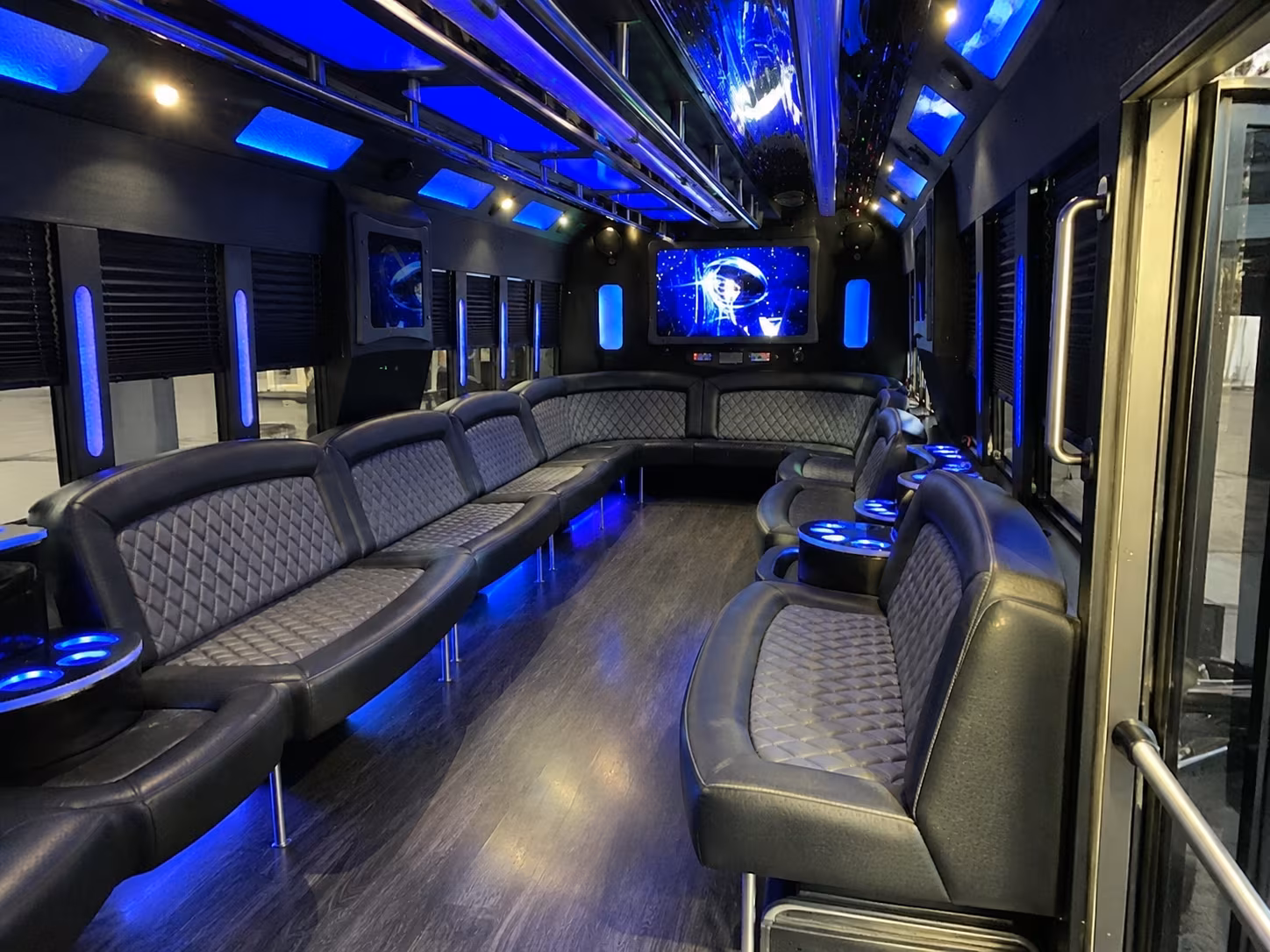 porterville 28 passenger party bus interior