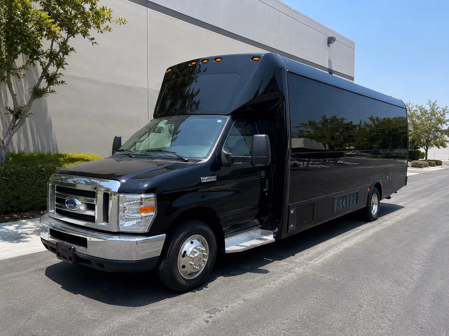 porterville party bus