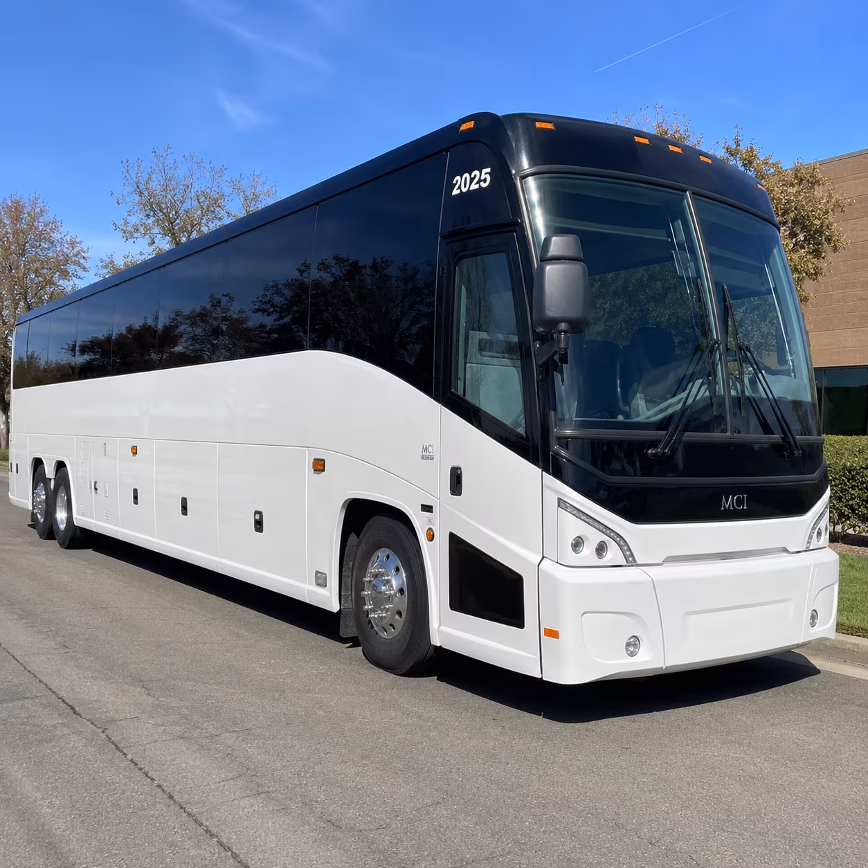 shuttle buses for porterville business parks and distribution centers