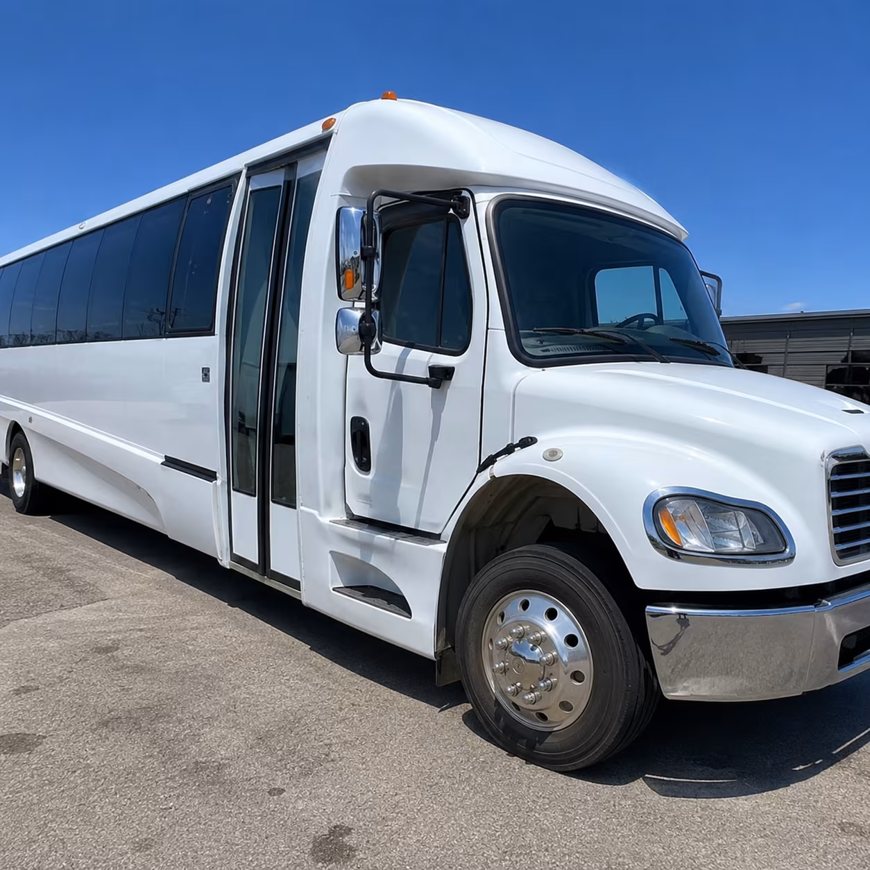 sports team and tournament buses for porterville athletes